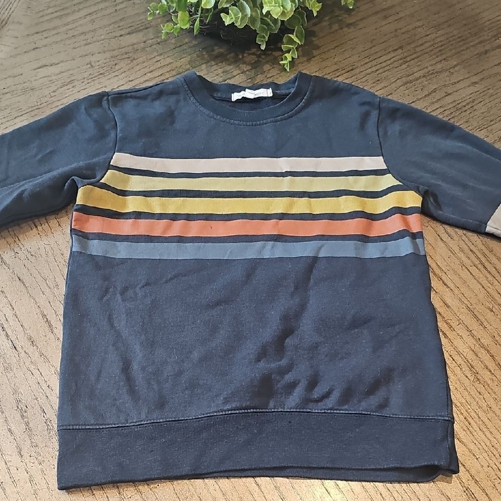 Boys sweater Size 8 Threads 4 Thought
